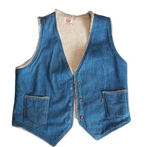 RARE! Vintage 70's Levi's Light Blue Denim Trucker Vest with Sherpa Lining Large